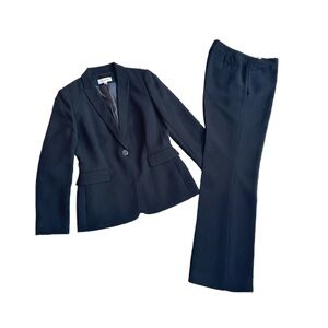 #65 CALVIN KLEIN ~ Black 2-Piece Suit Fully Lined Jacket and Slacks size 8